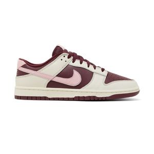 Nike Dunk Low Premium'Valentine's Day' Sneakers